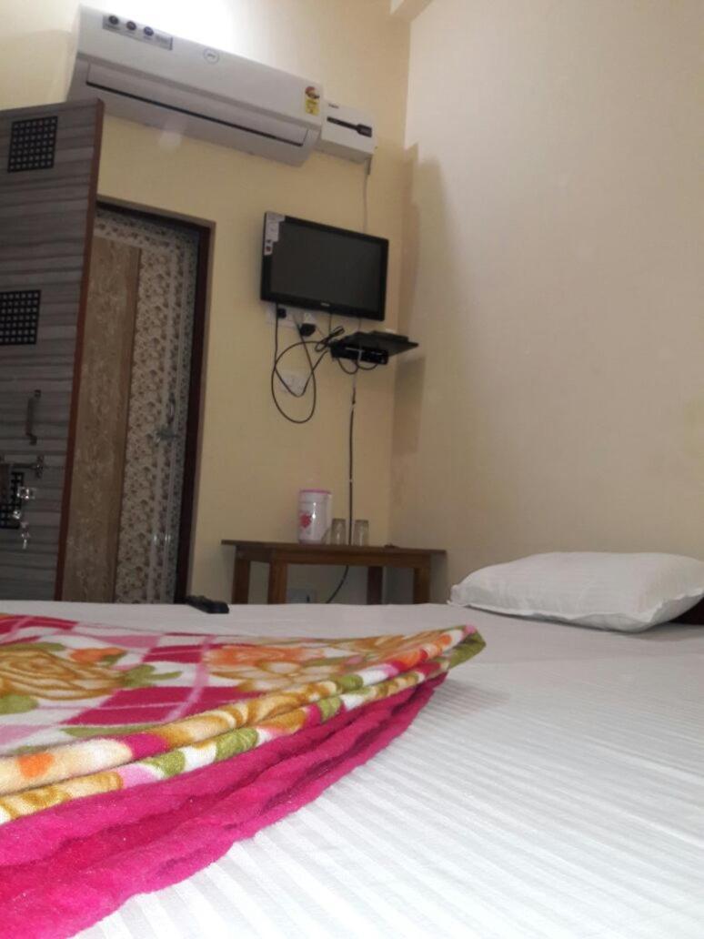 Hotel Ganga Vilas Colonelganj Экстерьер фото