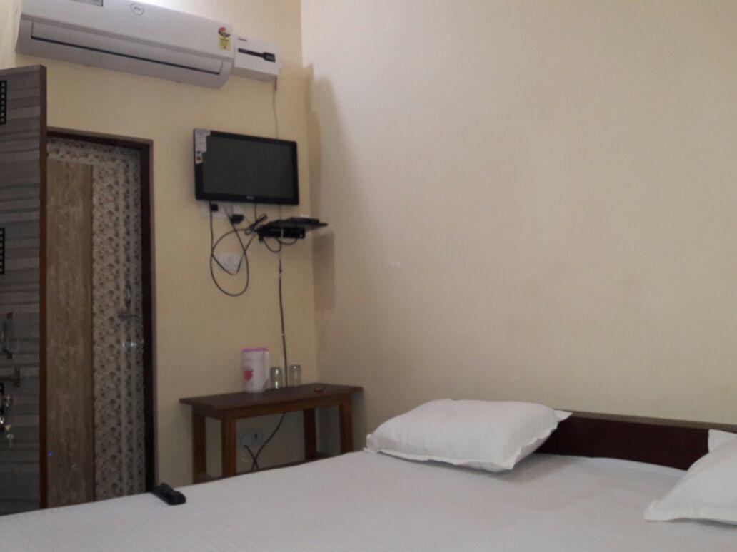 Hotel Ganga Vilas Colonelganj Экстерьер фото